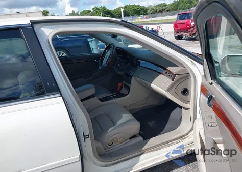 2003 Cadillac Deville Dts z USA, uszkodzony, nr VIN 1G6KF57963U267460